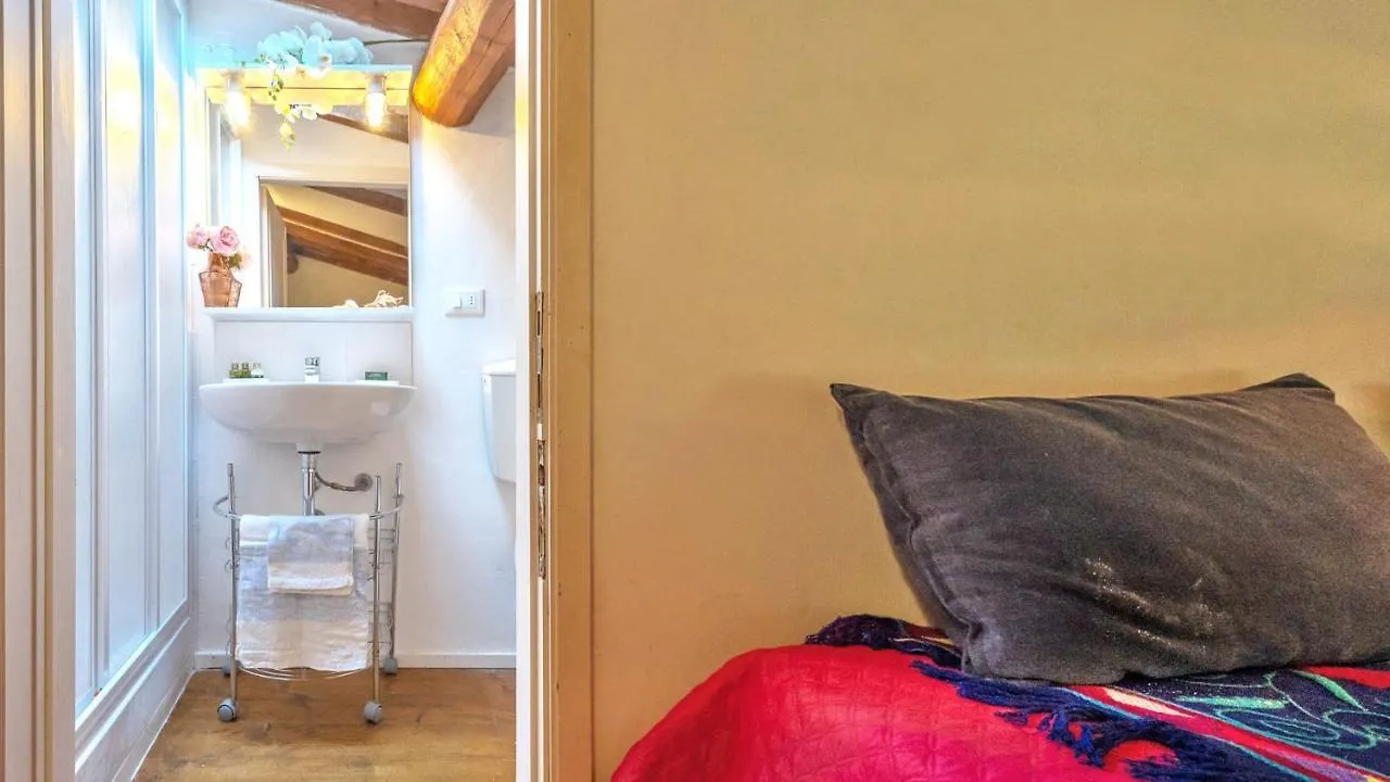 Holiday home Gabriella'S Romantic Cottage Pistoia Italy